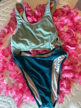 Pink Victoria’s Secret Two-Tone Swimsuit Size S